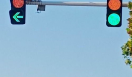 红绿灯视频,视频揭示安全出行之道